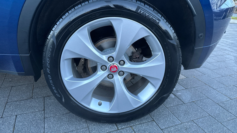 Jaguar E-Pace 2.0 D200 R-Dynamic SE 5dr Auto Diesel Estate